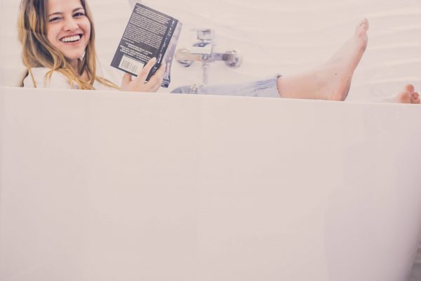 בתוך האמבטיה